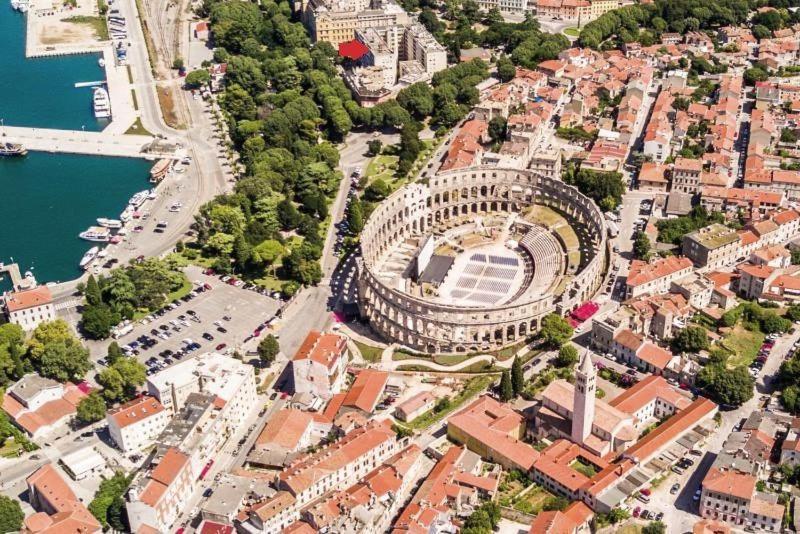 Ferienwohnung App Letta Sunset Pula Exterior foto