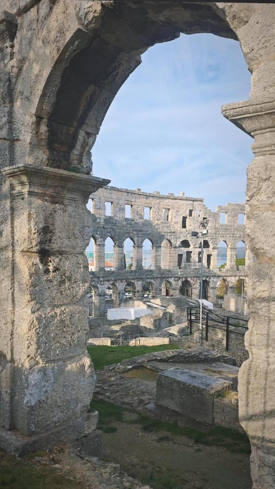 Ferienwohnung App Letta Sunset Pula Exterior foto